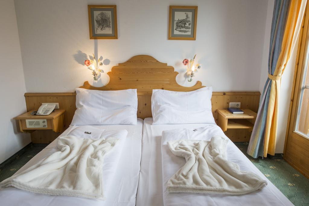 Gutshof Wolfgangsee Resort & Event Hotel Strobl Bagian luar foto